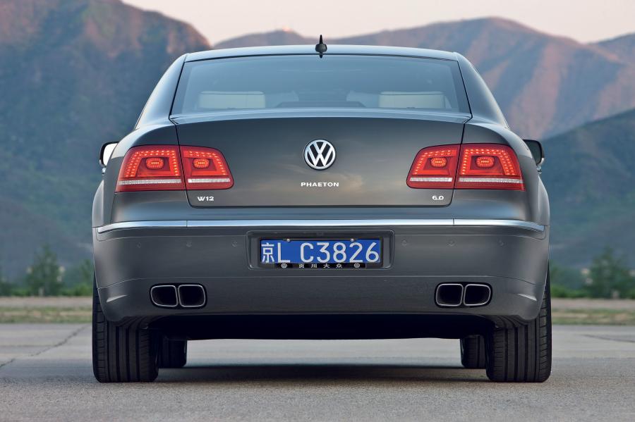  Volkswagen Phaeton 2010 года  (фото 40 из 49)